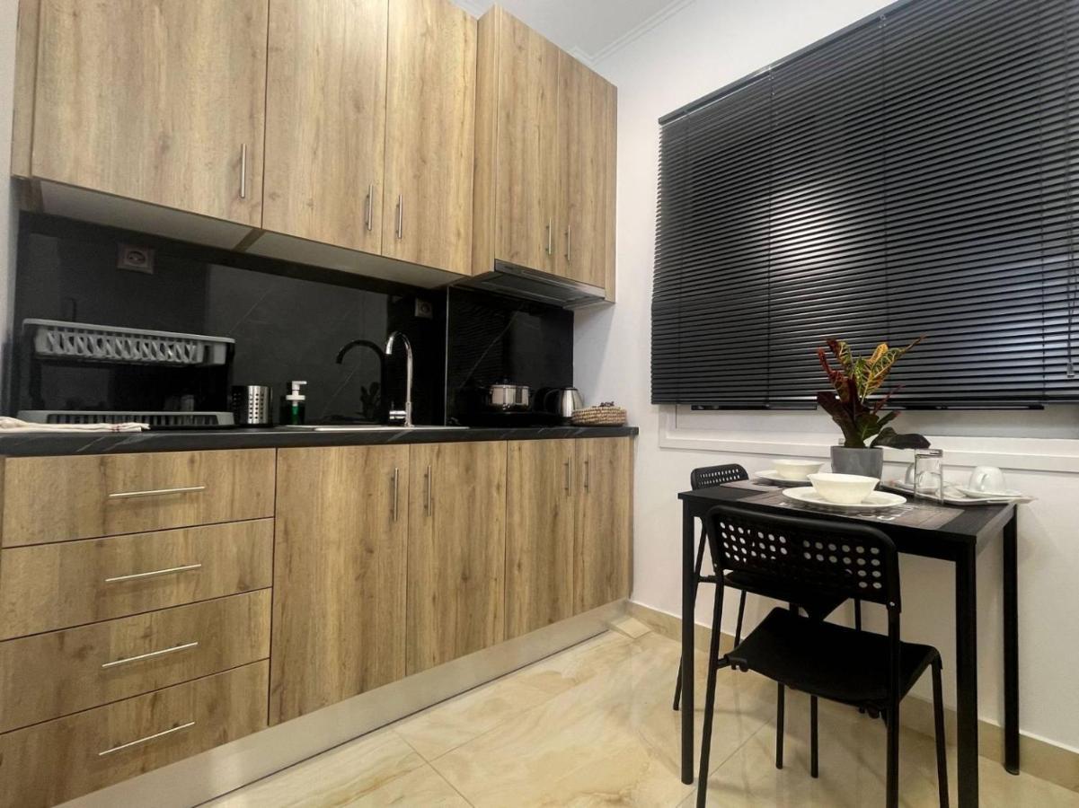 Our Little 1 Apartment เอเธนส์ ภายนอก รูปภาพ